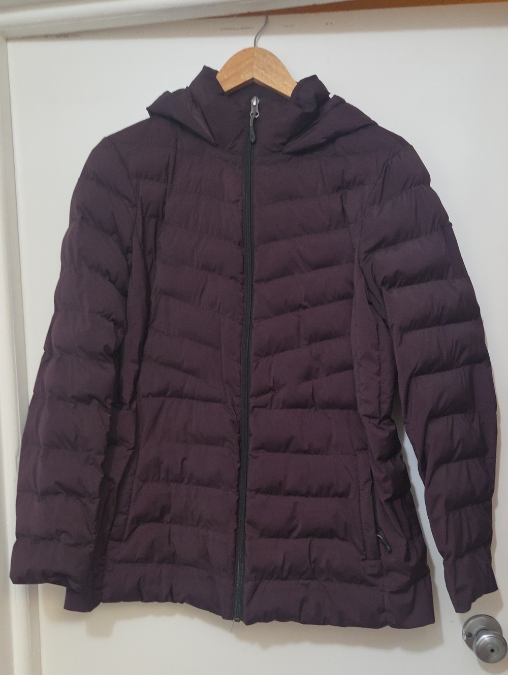 32 Degrees Women's Hooded Puffer Jacket - Plum